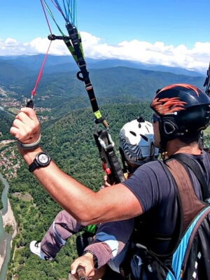Зарабатывайте с нашей партнерской программой в категории Полеты Зарабатывайте с нашей партнерской программой в категории Полеты